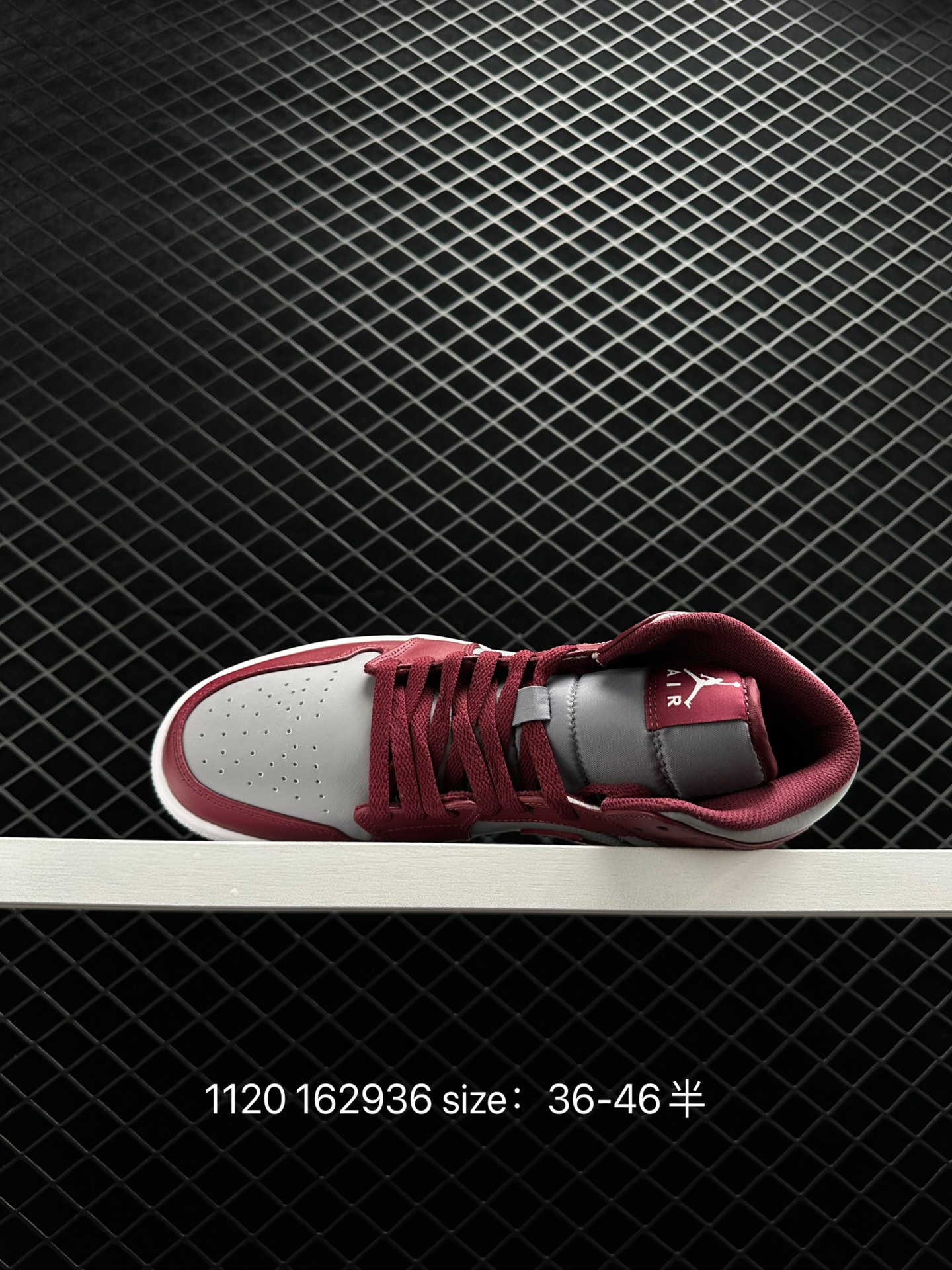 Air Jordan 1 Mid“Light Smoke Grey”